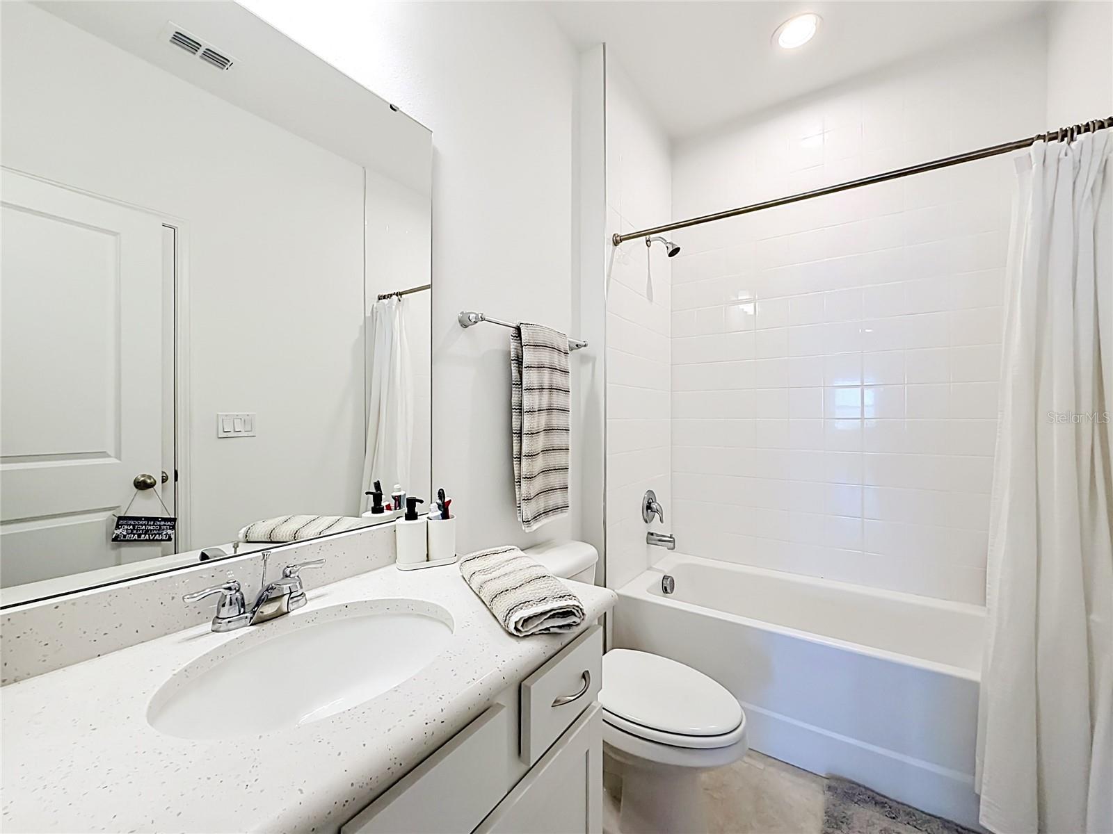 HARTWOOD LNDG - Residential Lease