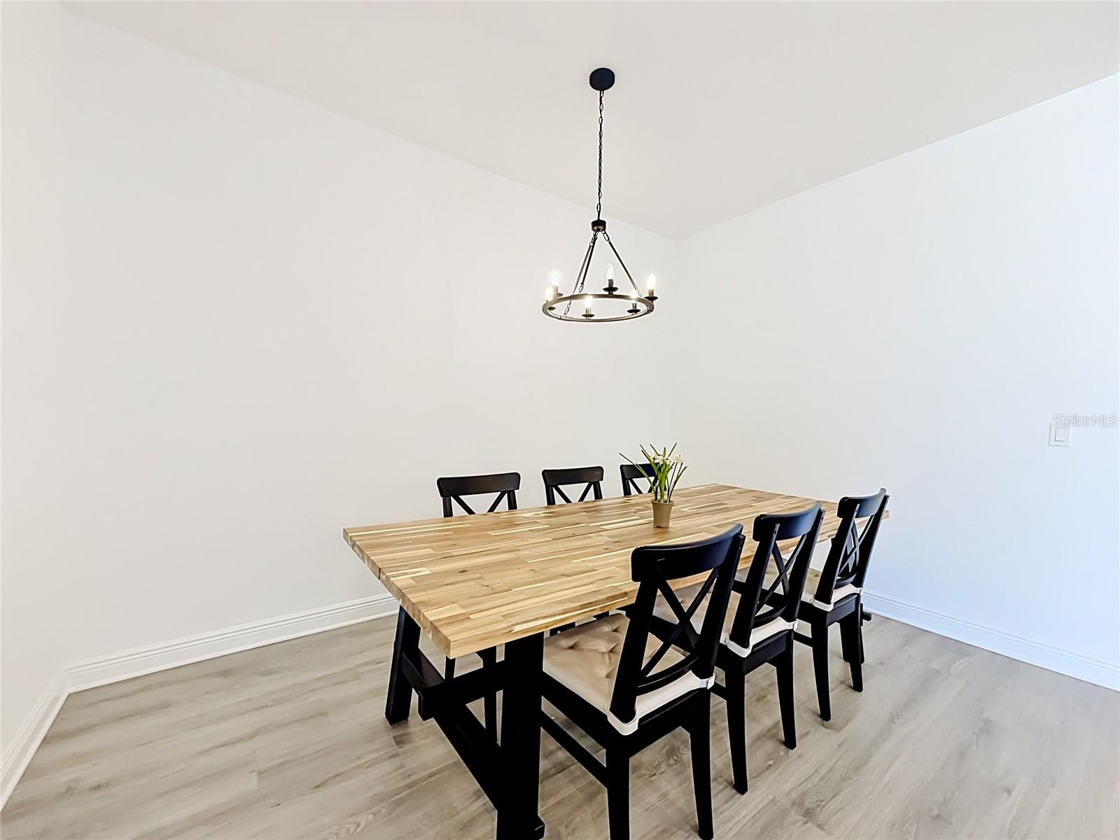 HARTWOOD LNDG - Residential Lease