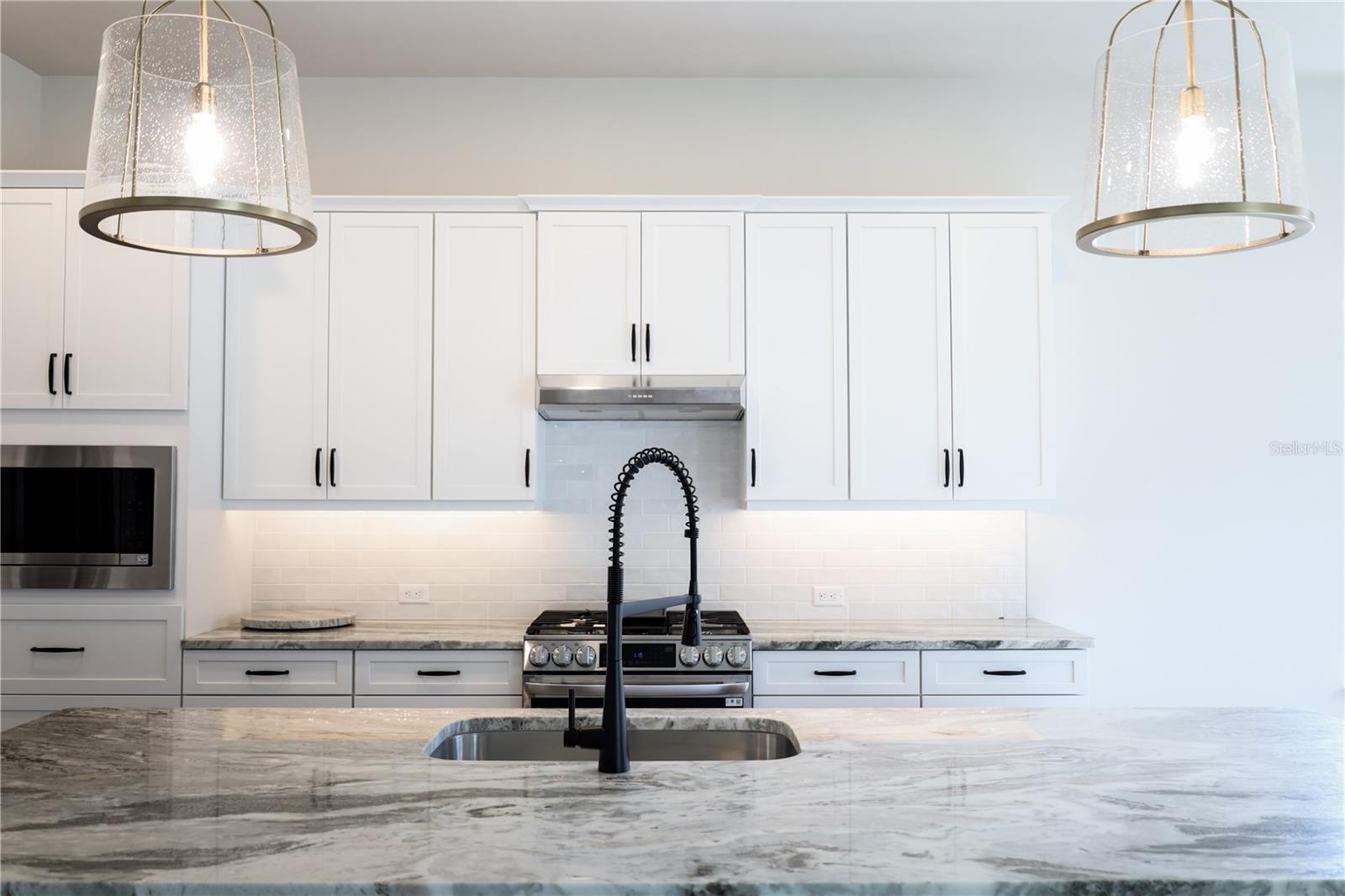 LAUREATE VILLAGE PH 1 UNIT 2 PB 37 PG 86 - Residential