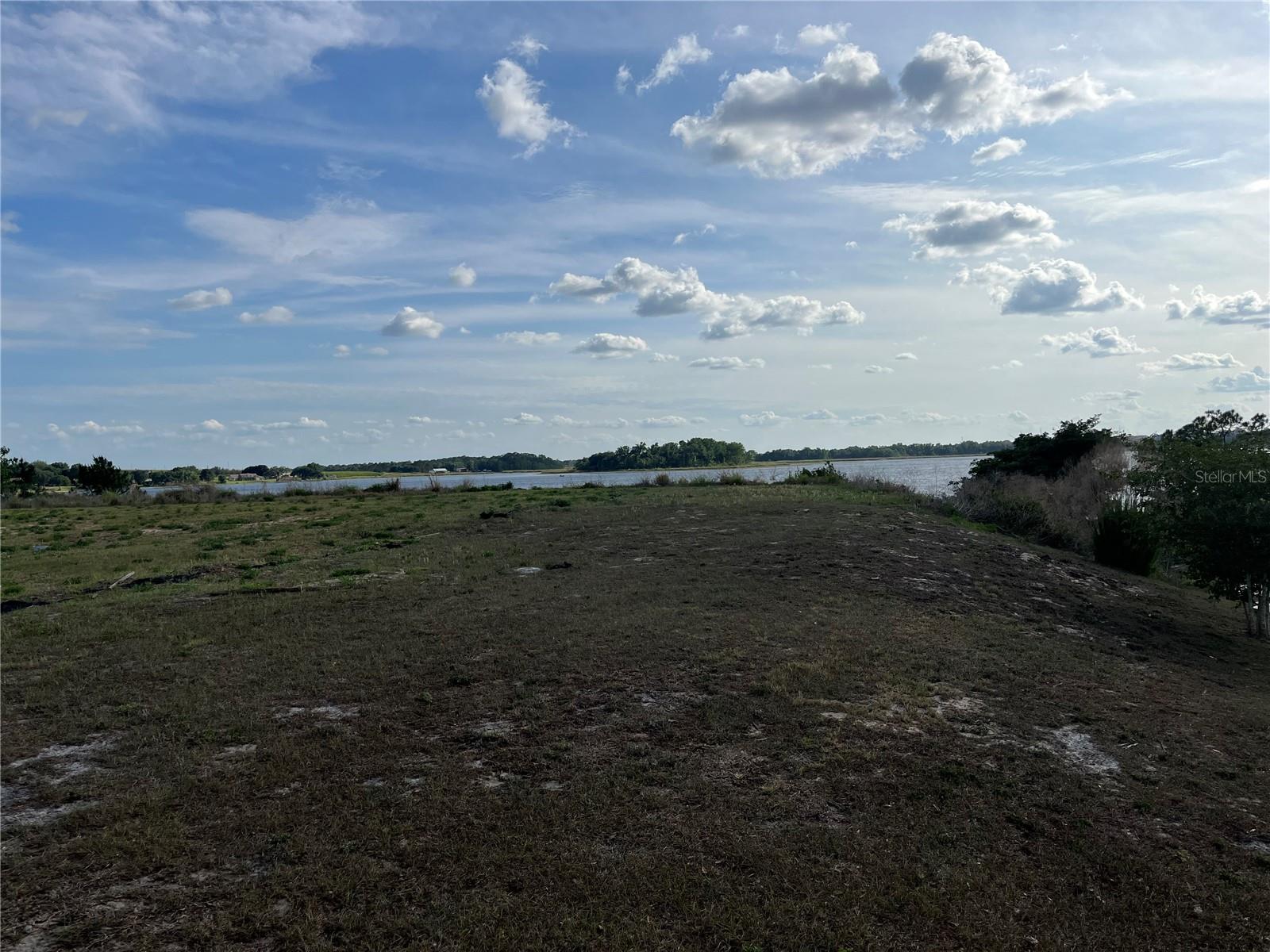 TRINITY LAKES 50 - Residential