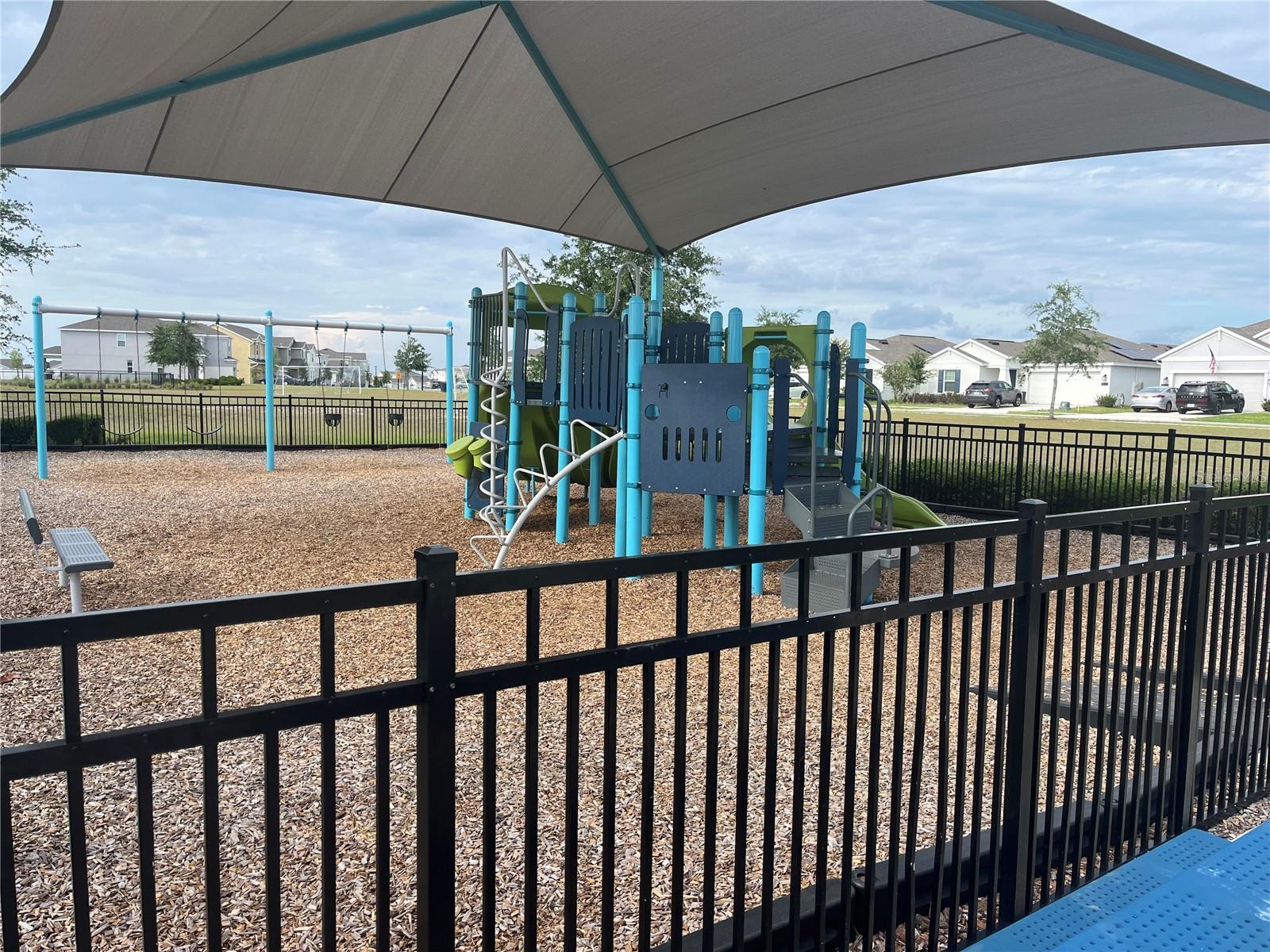 TRINITY LAKES 50 - Residential