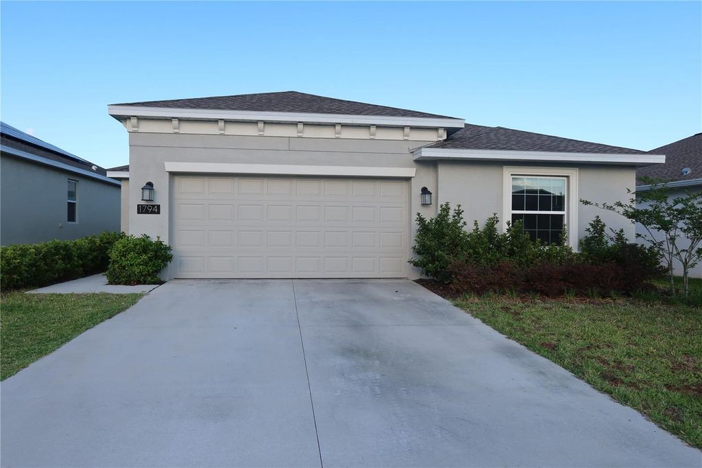 Photo of 1794 Perch Hammock Loop, Groveland, FL 34736 (MLS # G5111782)