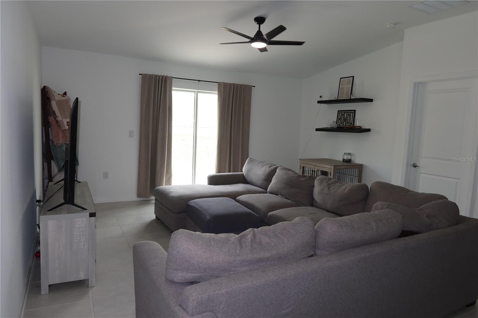 TRINITY LAKES 50 - Residential