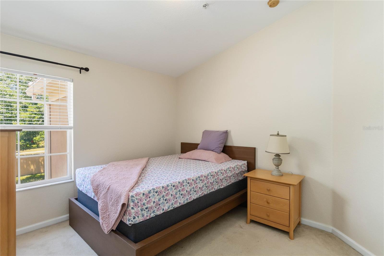 STONEBRIDGE LAKES CONDO PH 17 - Residential