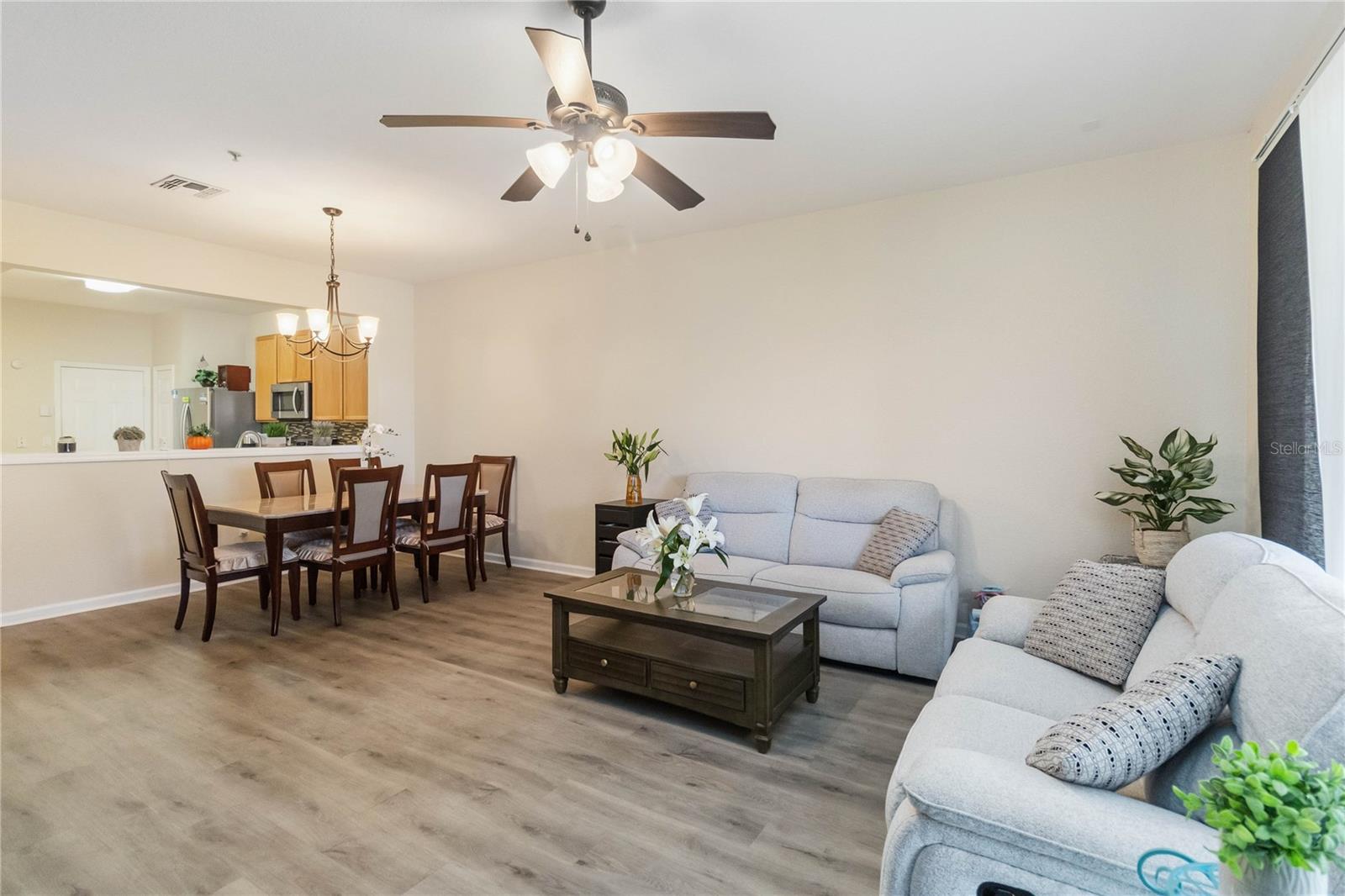 STONEBRIDGE LAKES CONDO PH 17 - Residential