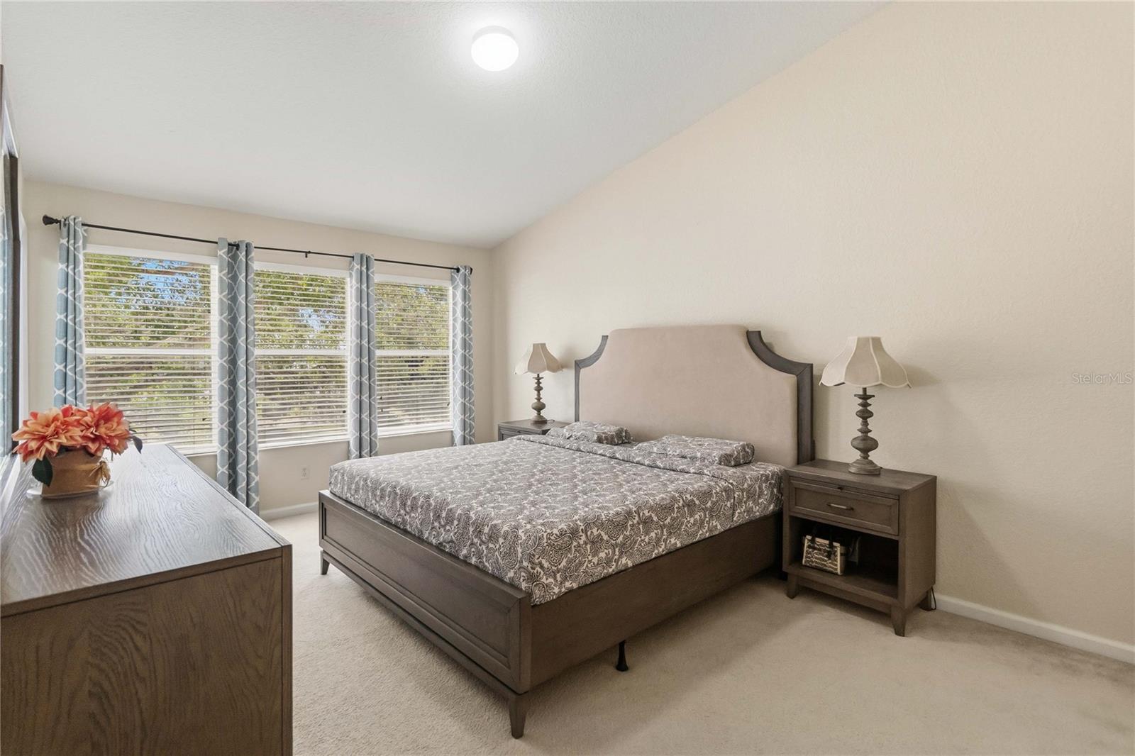 STONEBRIDGE LAKES CONDO PH 17 - Residential