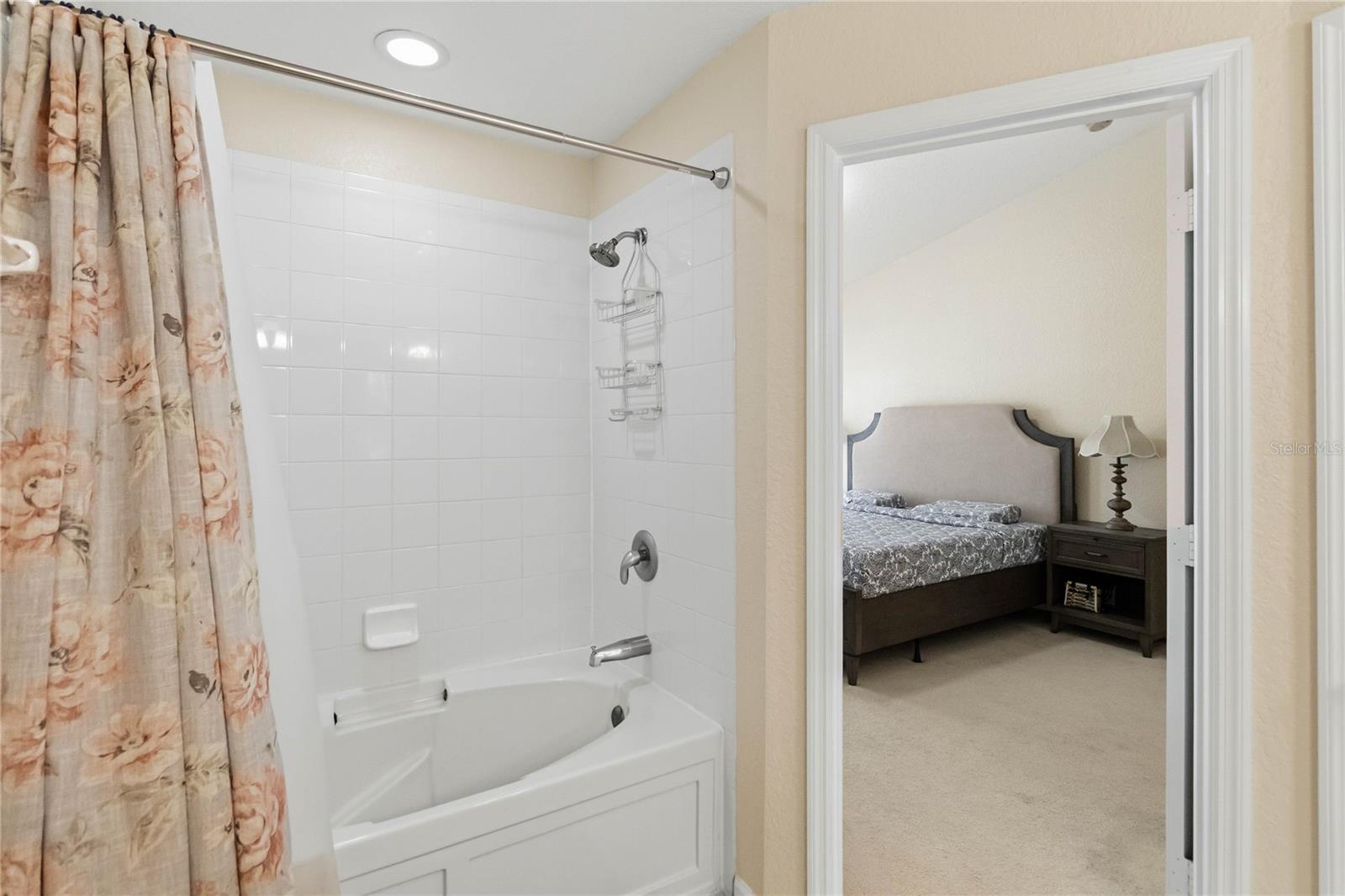 STONEBRIDGE LAKES CONDO PH 17 - Residential