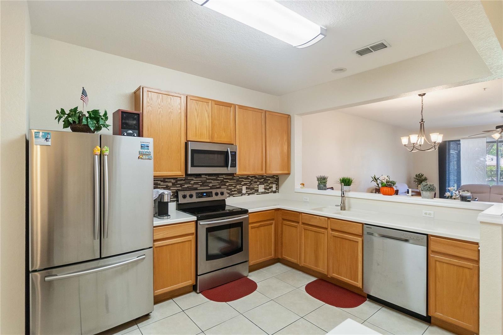 STONEBRIDGE LAKES CONDO PH 17 - Residential