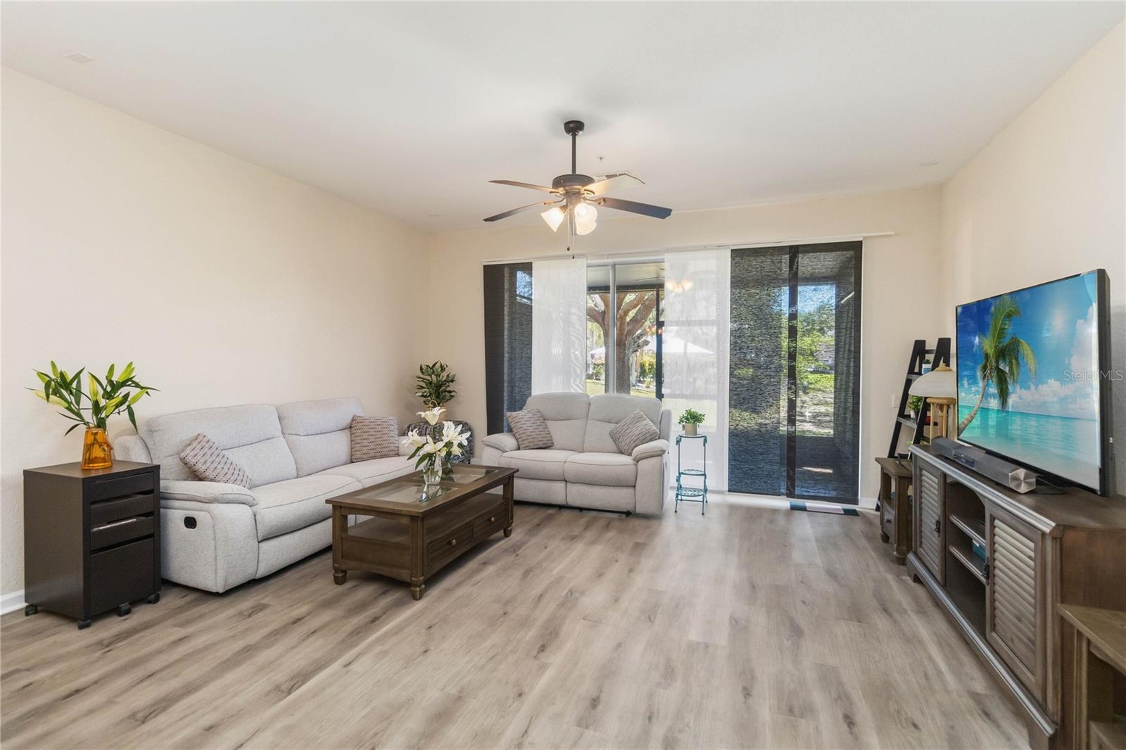 STONEBRIDGE LAKES CONDO PH 17 - Residential