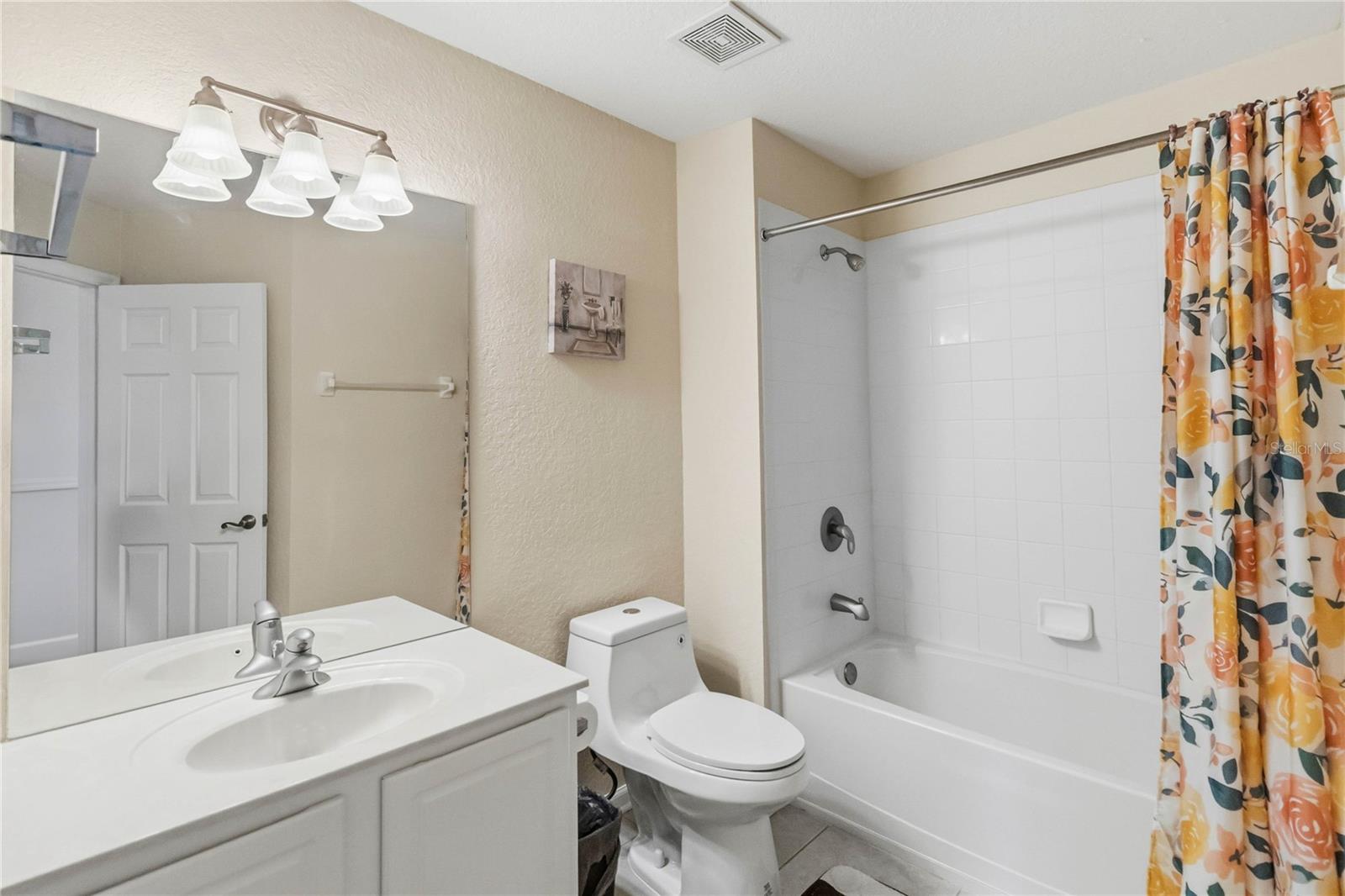 STONEBRIDGE LAKES CONDO PH 17 - Residential