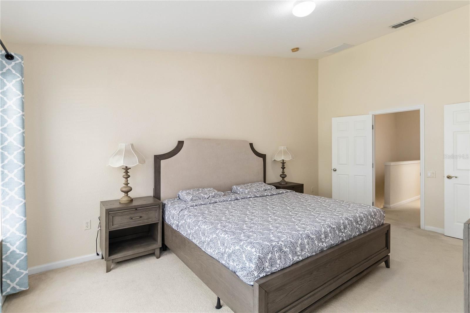 STONEBRIDGE LAKES CONDO PH 17 - Residential