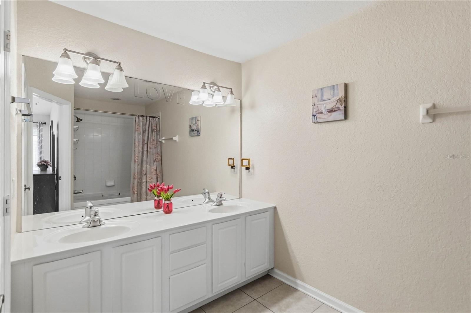 STONEBRIDGE LAKES CONDO PH 17 - Residential