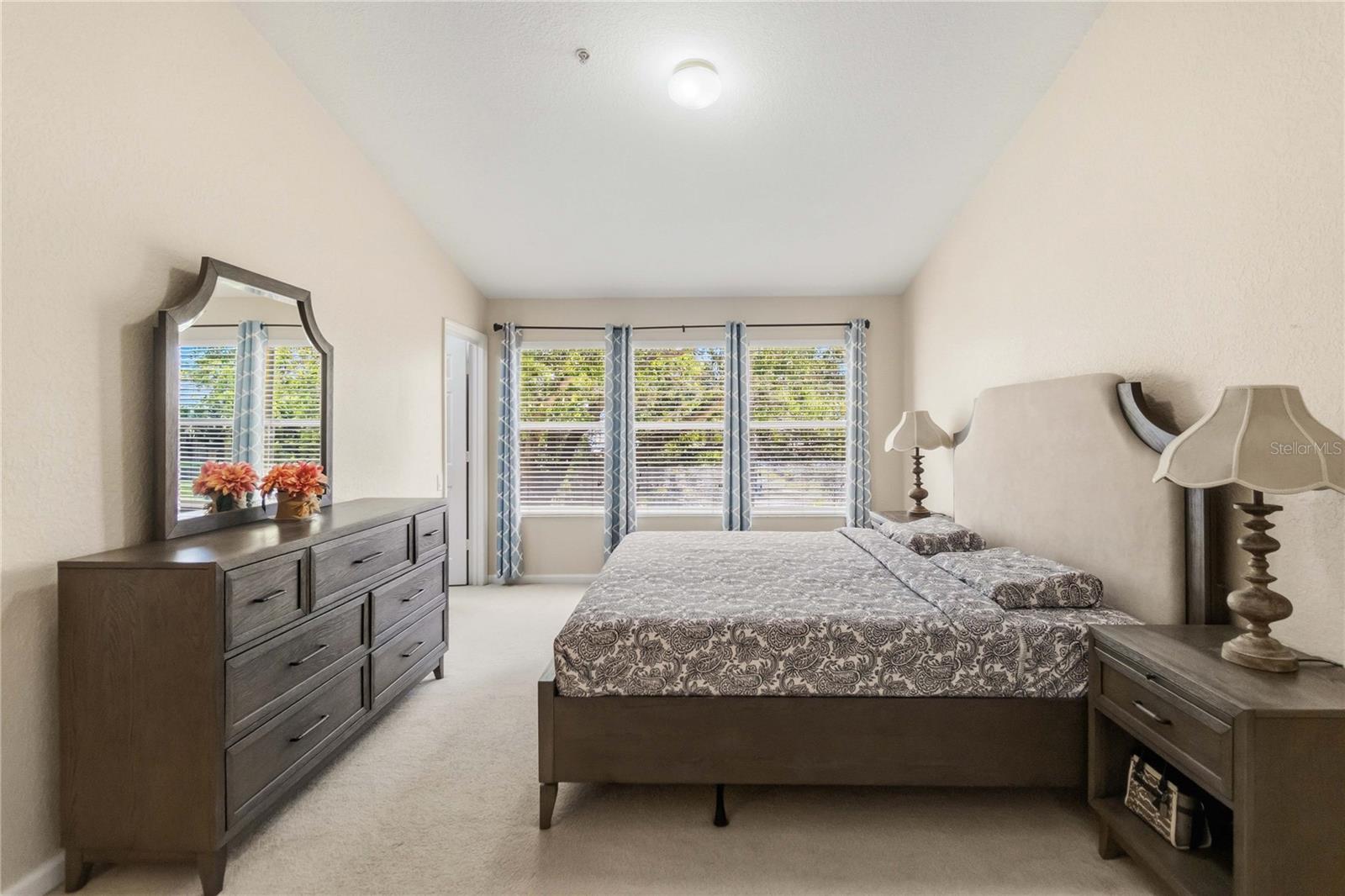 STONEBRIDGE LAKES CONDO PH 17 - Residential