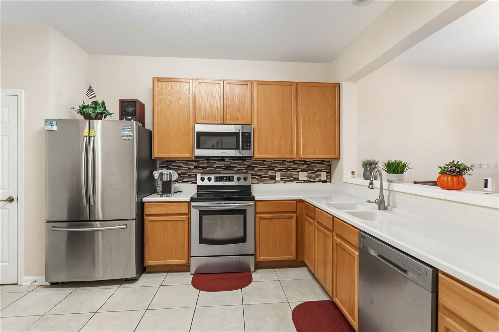 STONEBRIDGE LAKES CONDO PH 17 - Residential