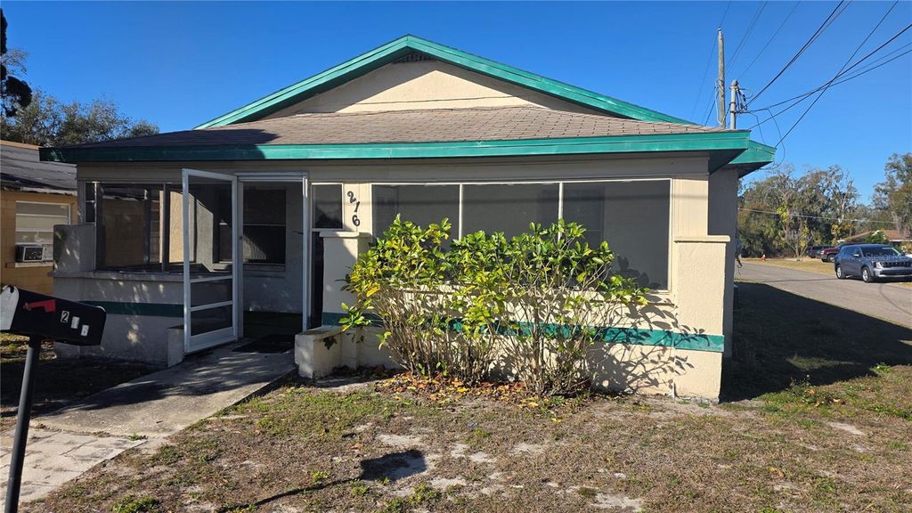 Photo of 216 NW 4th Avenue, Mulberry, FL 33860 (MLS # R4910633)