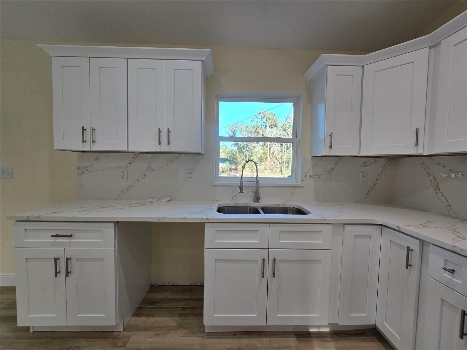 SILVER SPGS SHORES UN #51 - Residential