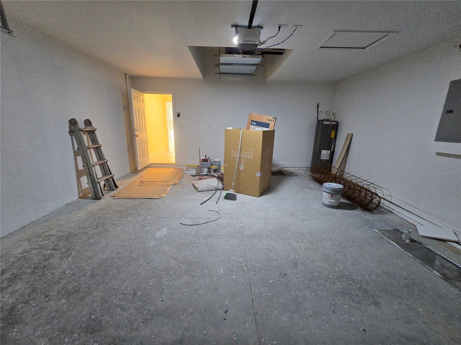 SILVER SPGS SHORES UN #51 - Residential