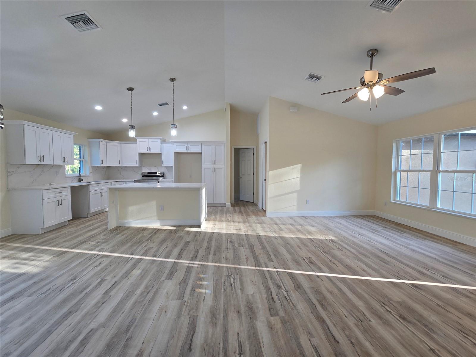 SILVER SPGS SHORES UN #51 - Residential