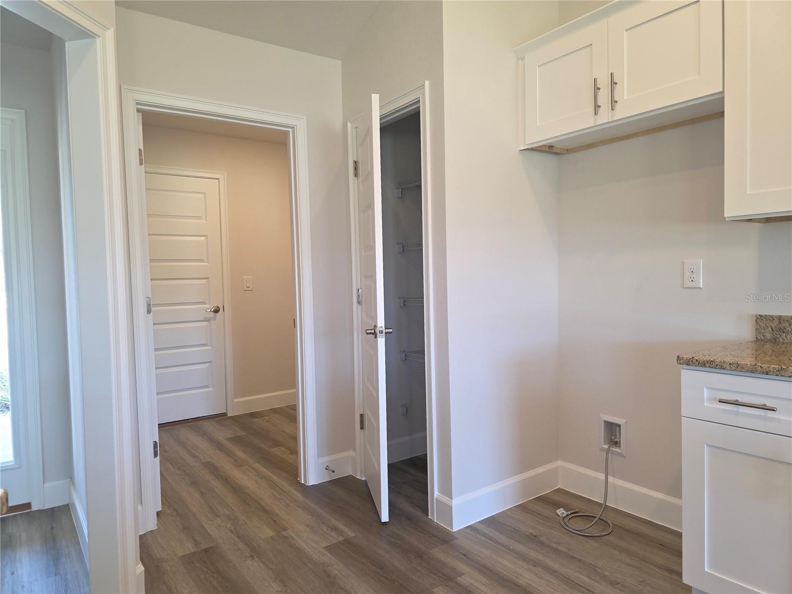 PRESERVE/LAUREL LAKE - Residential