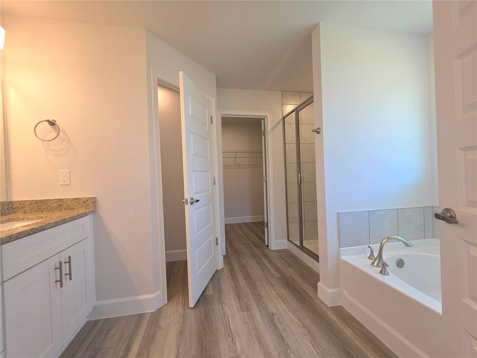 PRESERVE/LAUREL LAKE - Residential