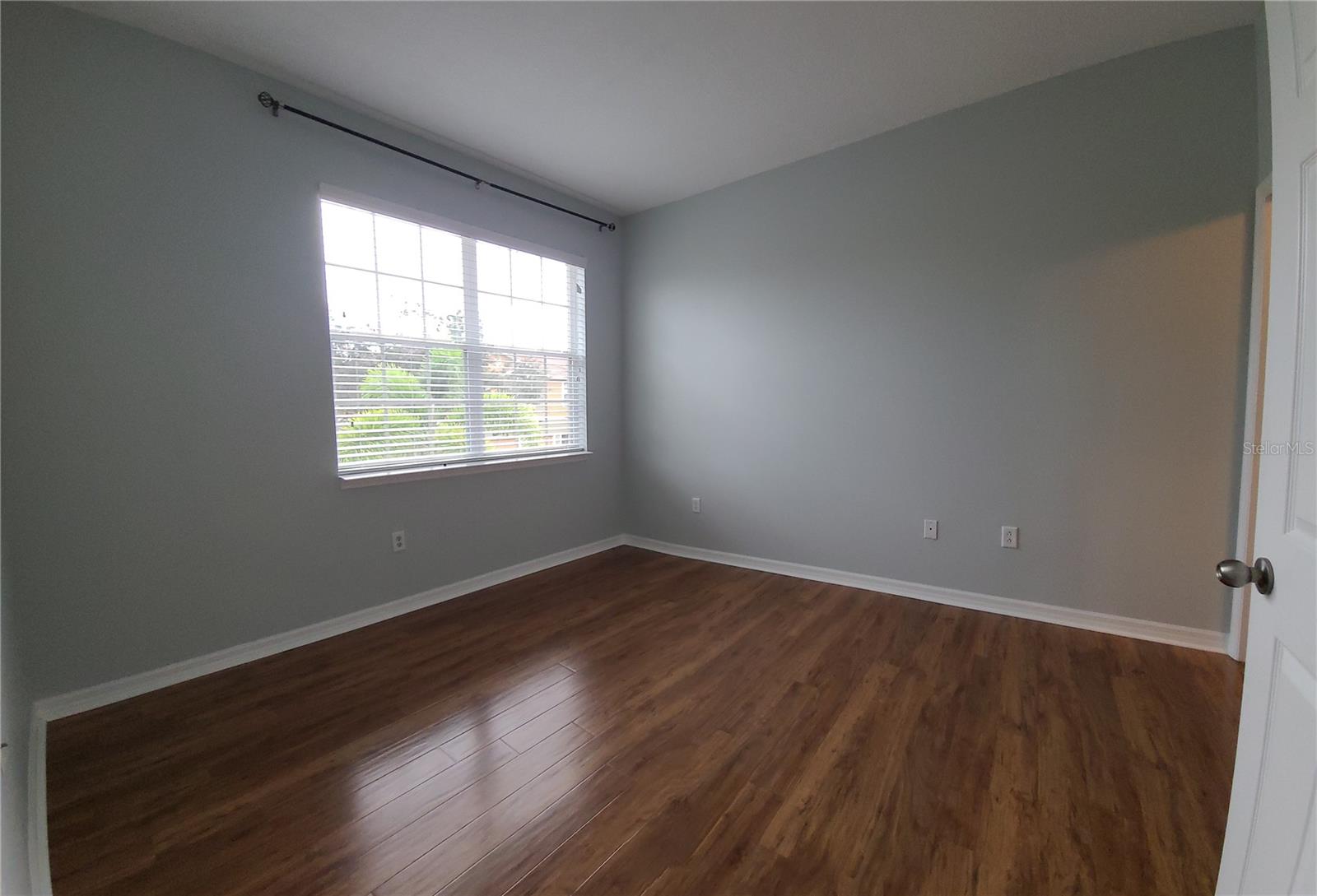 STONEHAVEN PH 4, 5, 6, 7 & 25 - Residential Lease