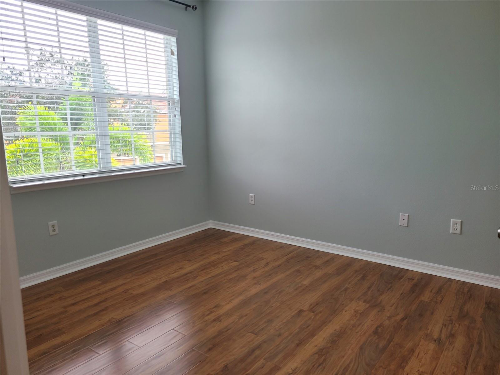 STONEHAVEN PH 4, 5, 6, 7 & 25 - Residential Lease