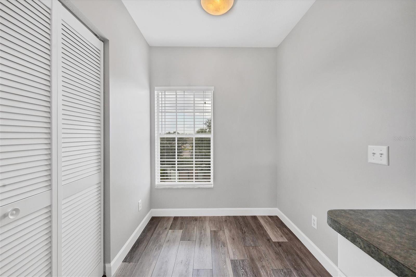 LAKE VIEW CONDO/HERITAGE LAKE PARK - Residential
