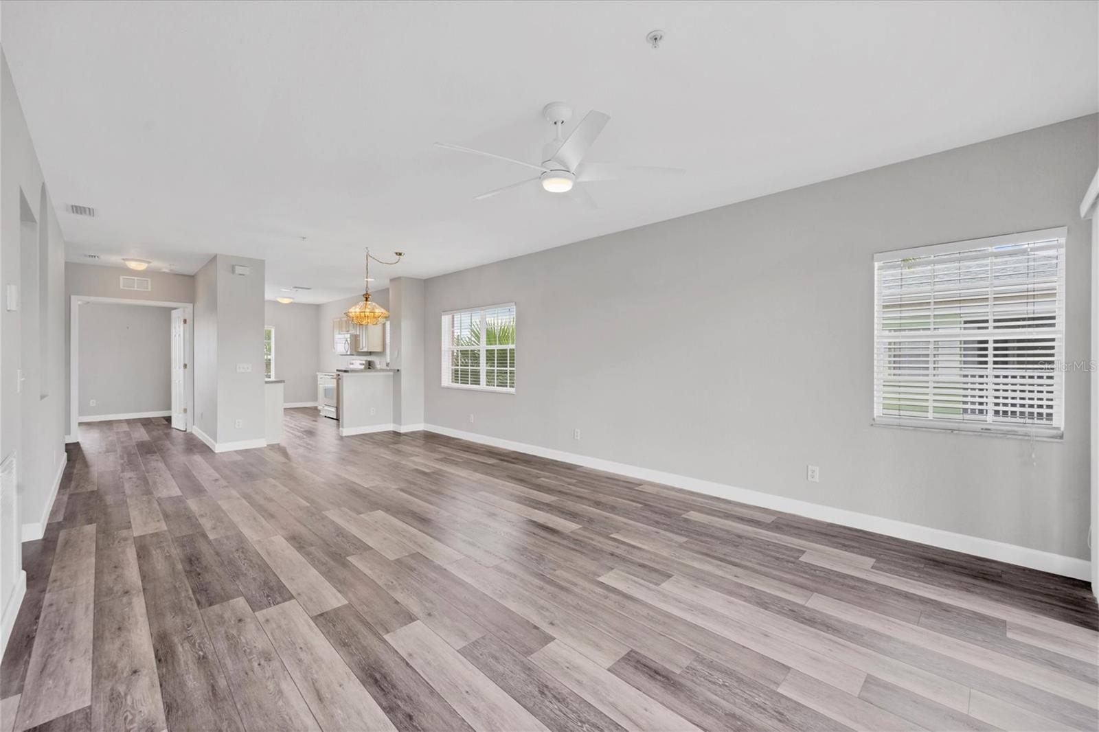 LAKE VIEW CONDO/HERITAGE LAKE PARK - Residential