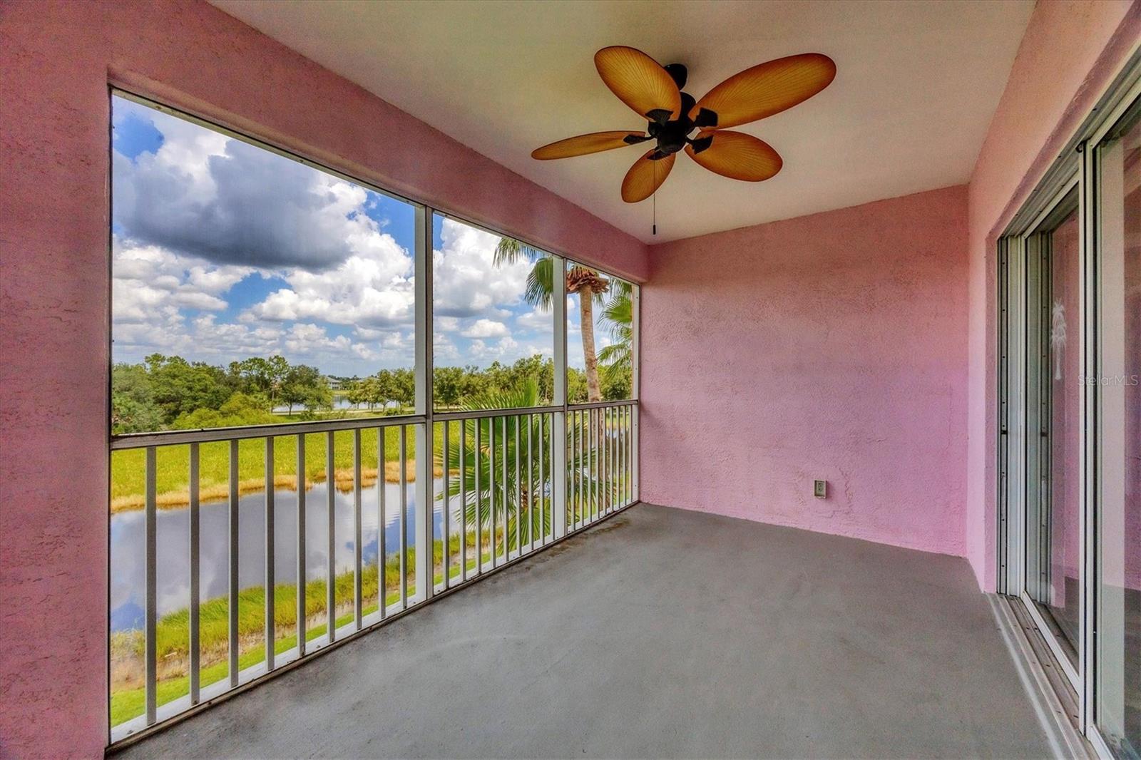LAKE VIEW CONDO/HERITAGE LAKE PARK - Residential