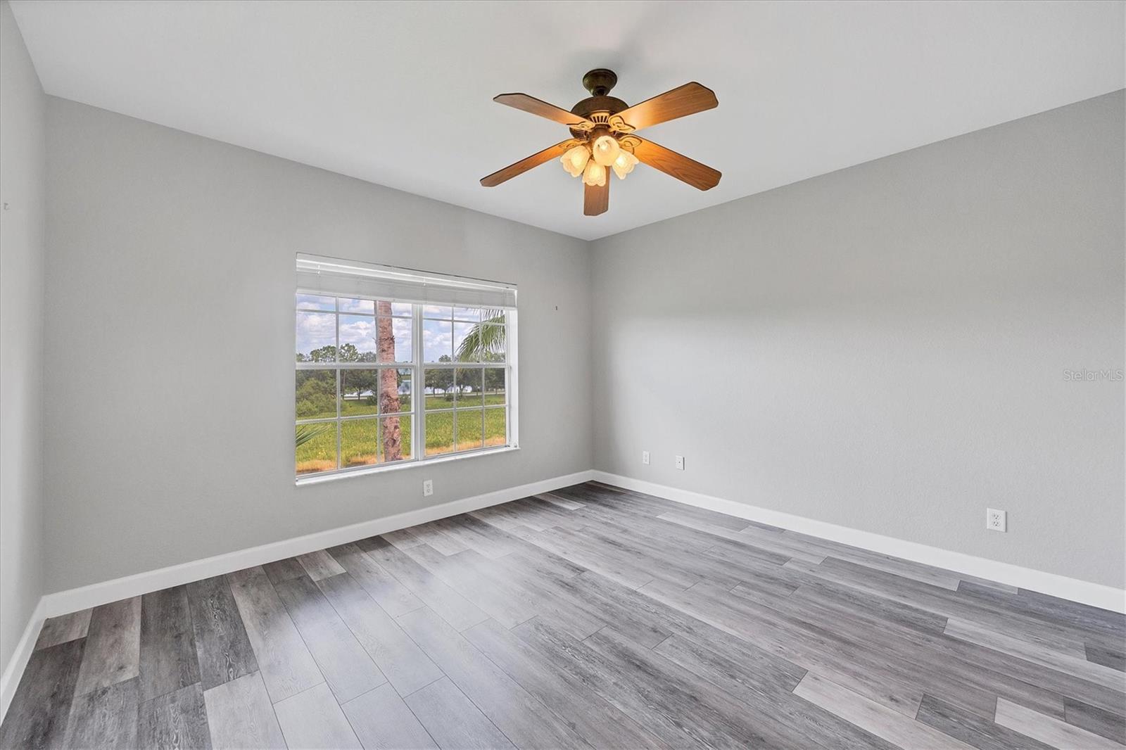 LAKE VIEW CONDO/HERITAGE LAKE PARK - Residential