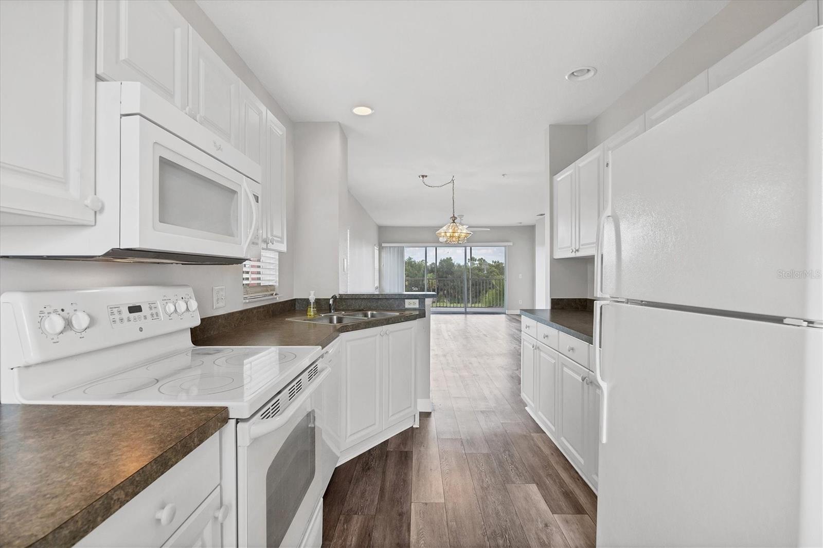 LAKE VIEW CONDO/HERITAGE LAKE PARK - Residential