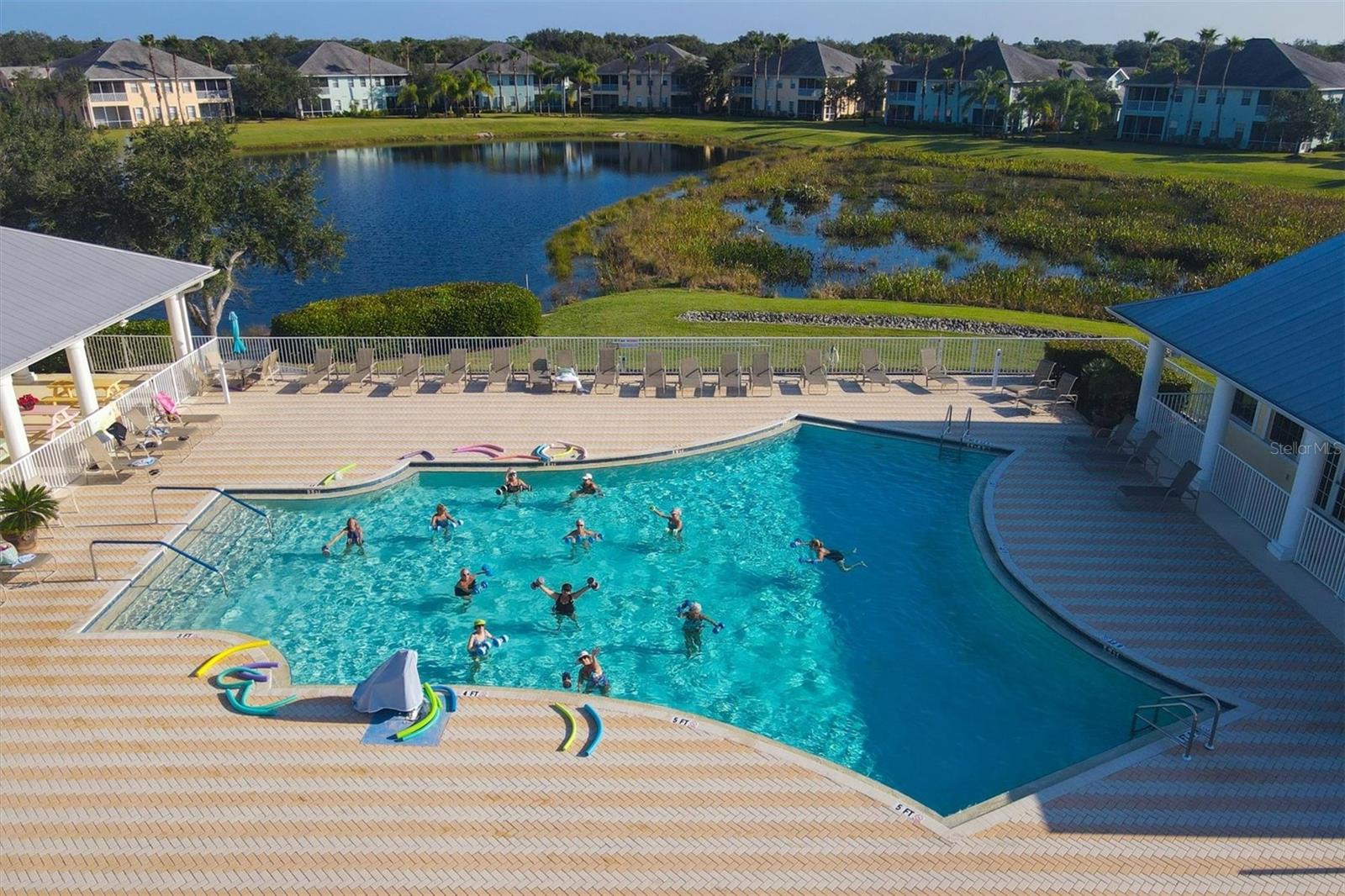 LAKE VIEW CONDO/HERITAGE LAKE PARK - Residential