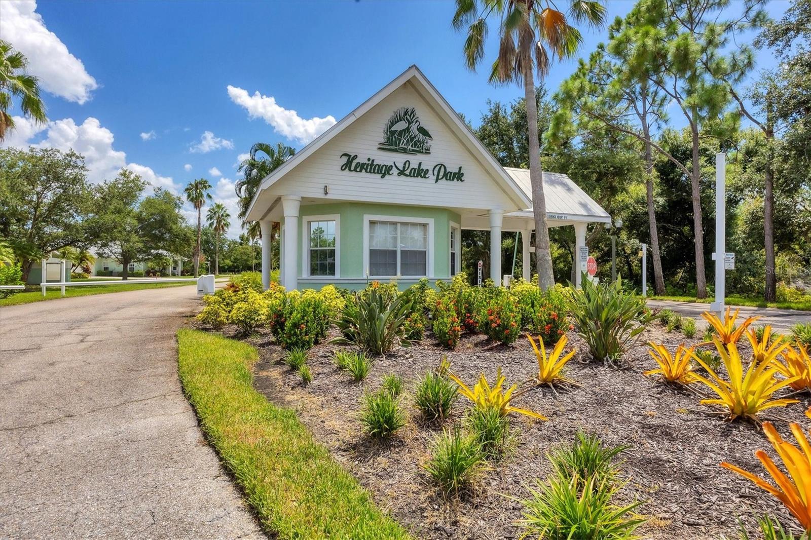 LAKE VIEW CONDO/HERITAGE LAKE PARK - Residential