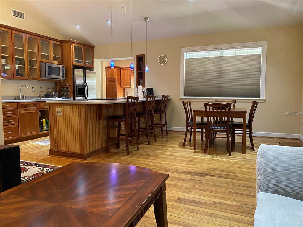 Photo of 201 N Glenwood Avenue, Orlando, FL 32803 (MLS # O6428389)