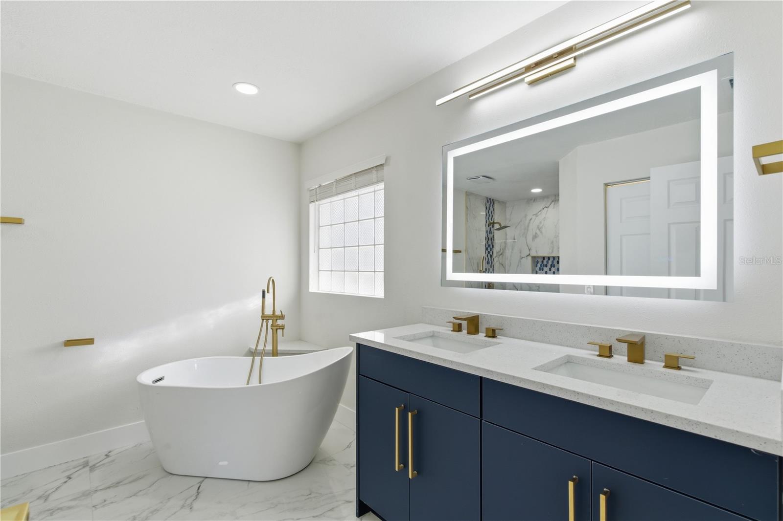 EASTMEADOWS ADD - Residential