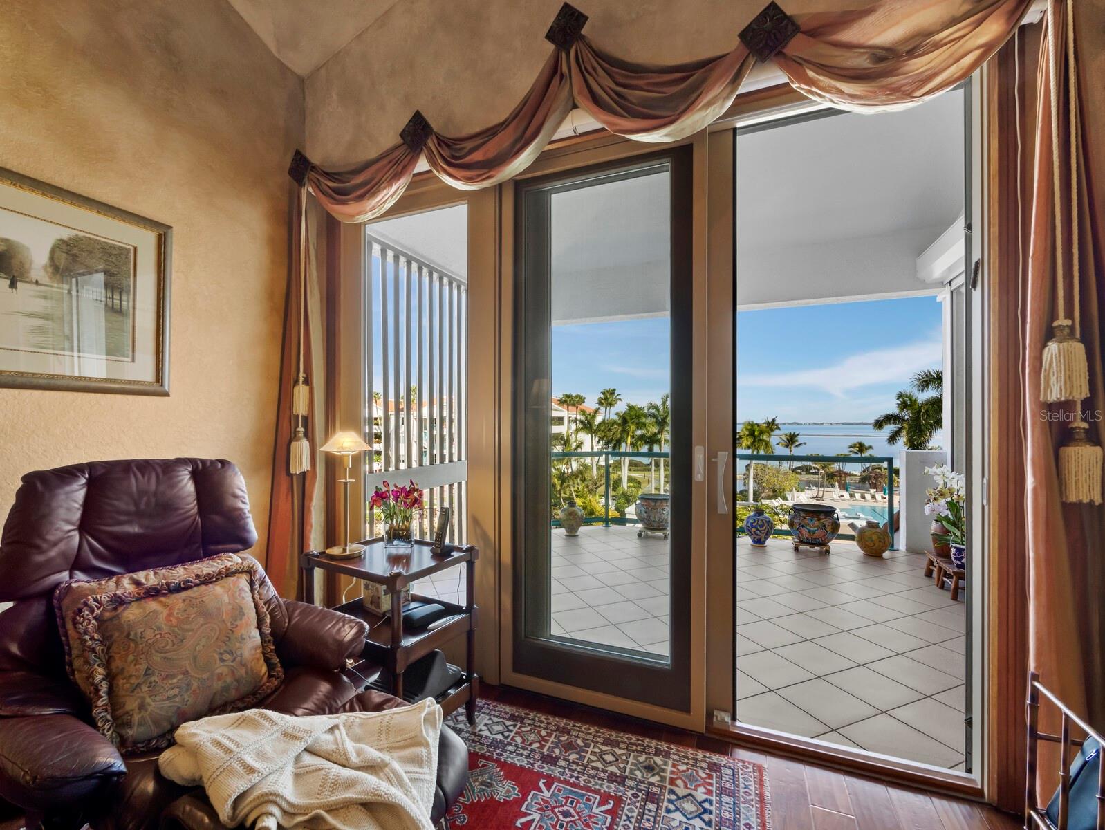 TANGERINE BAY CLUB - Residential