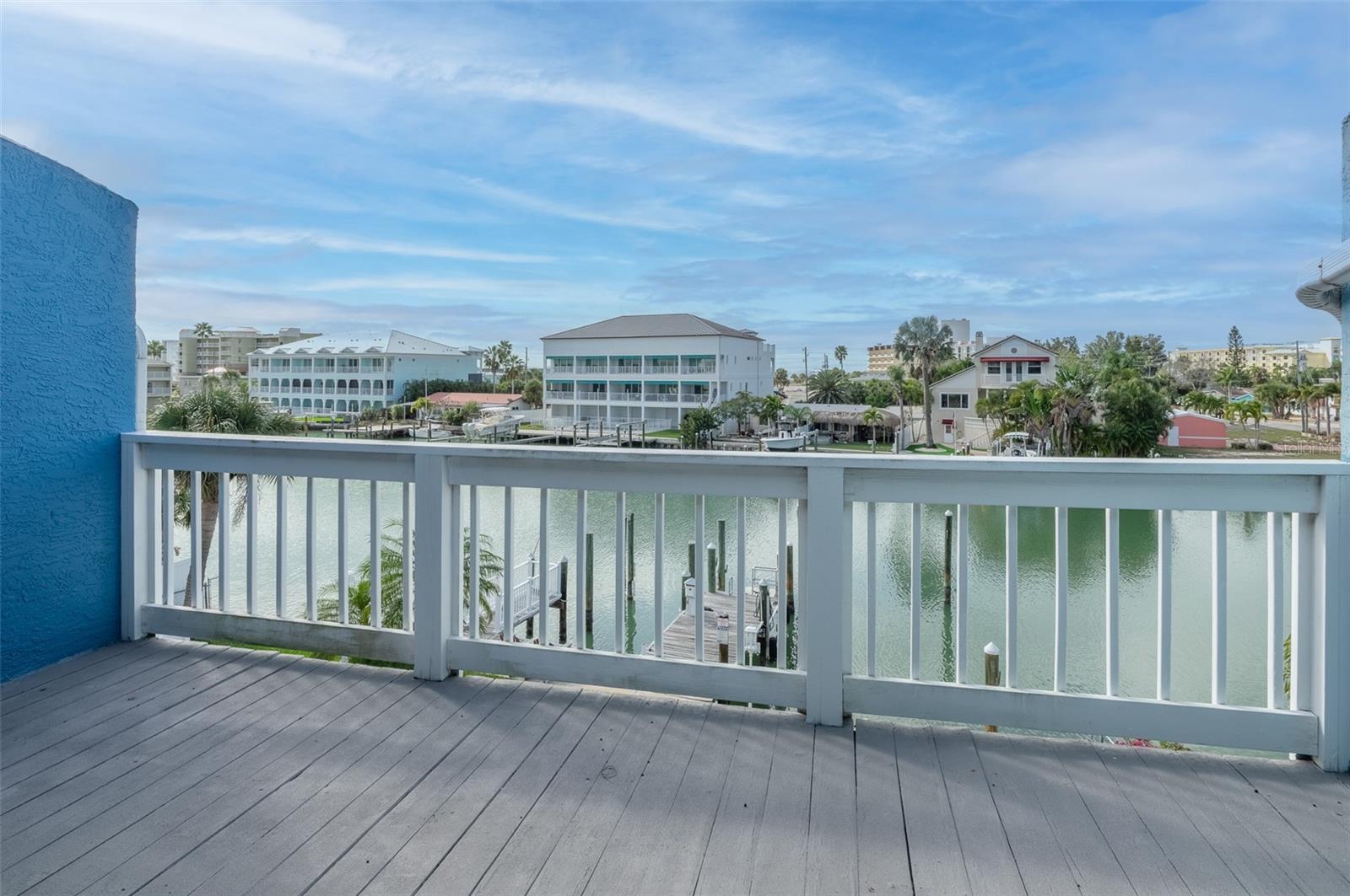 CAPRI SUNSET CONDO - Residential