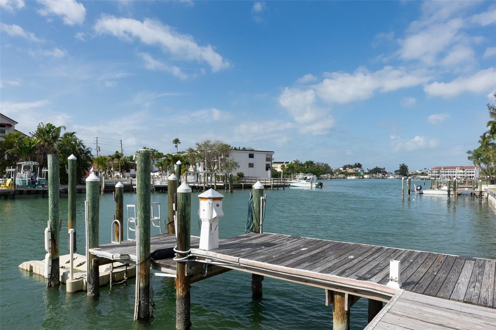 CAPRI SUNSET CONDO - Residential