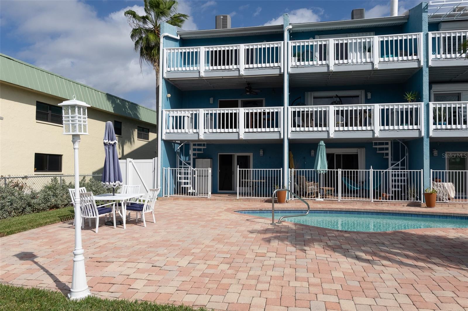 CAPRI SUNSET CONDO - Residential