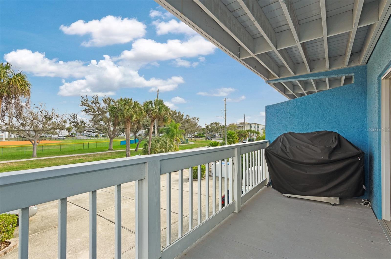 CAPRI SUNSET CONDO - Residential