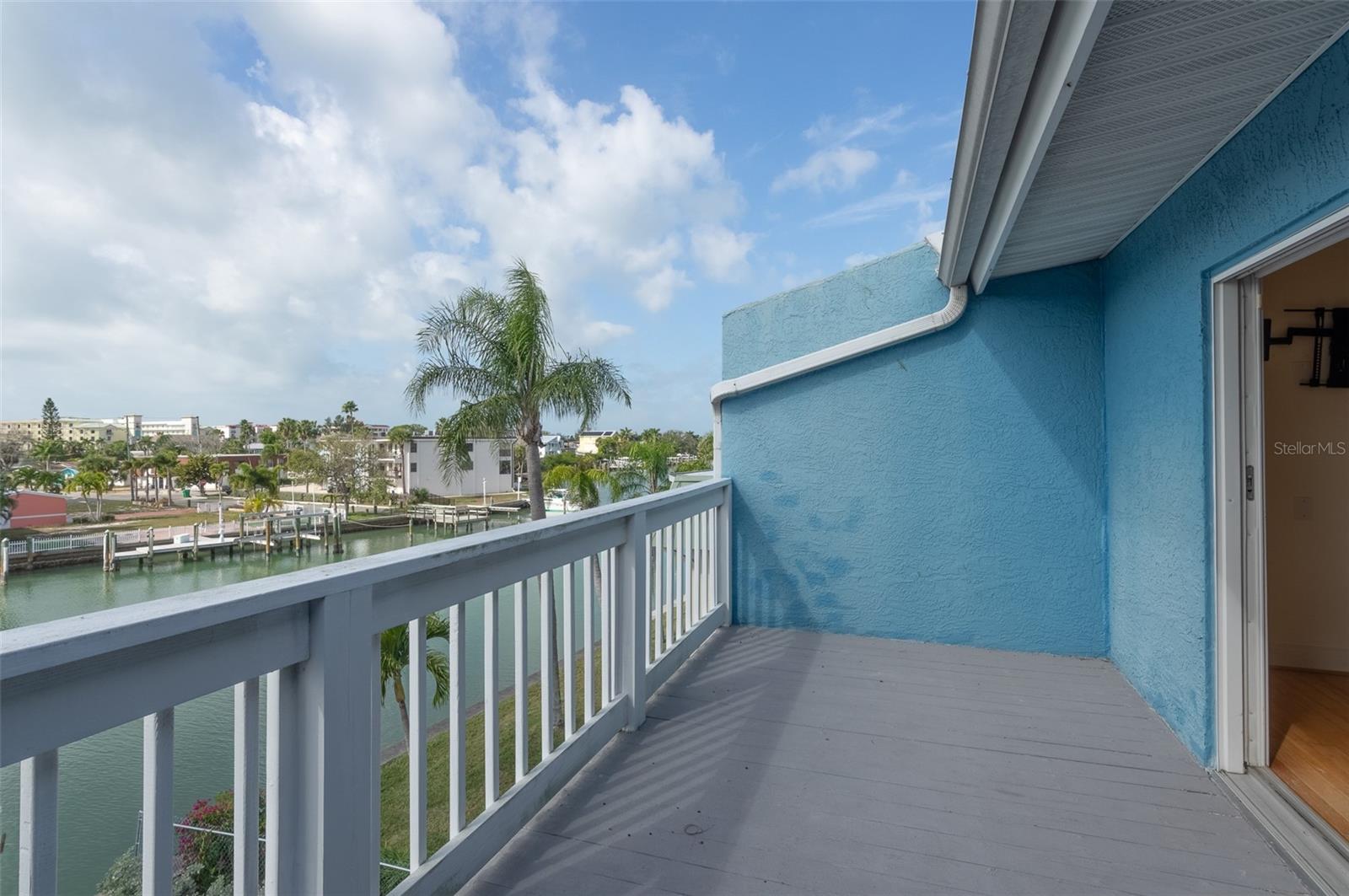 CAPRI SUNSET CONDO - Residential