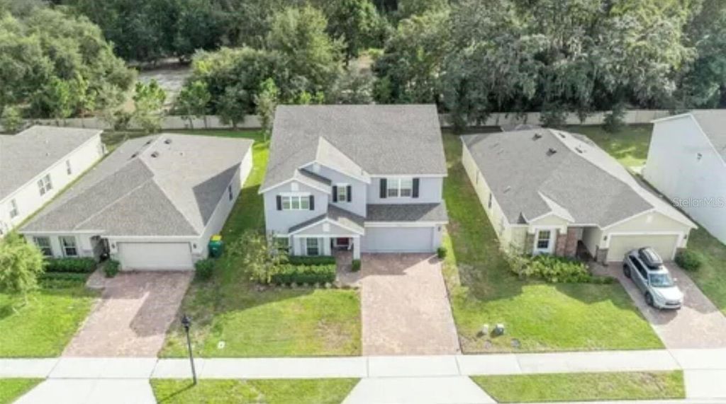 Photo of 535 Darshire Avenue, Eustis, FL 32736 (MLS # O6405646)