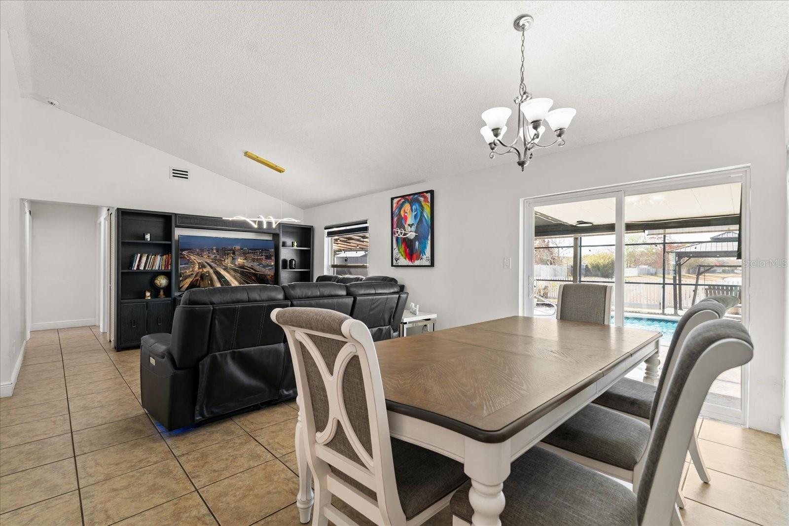 OAK HOLLOW PH 4 - Residential