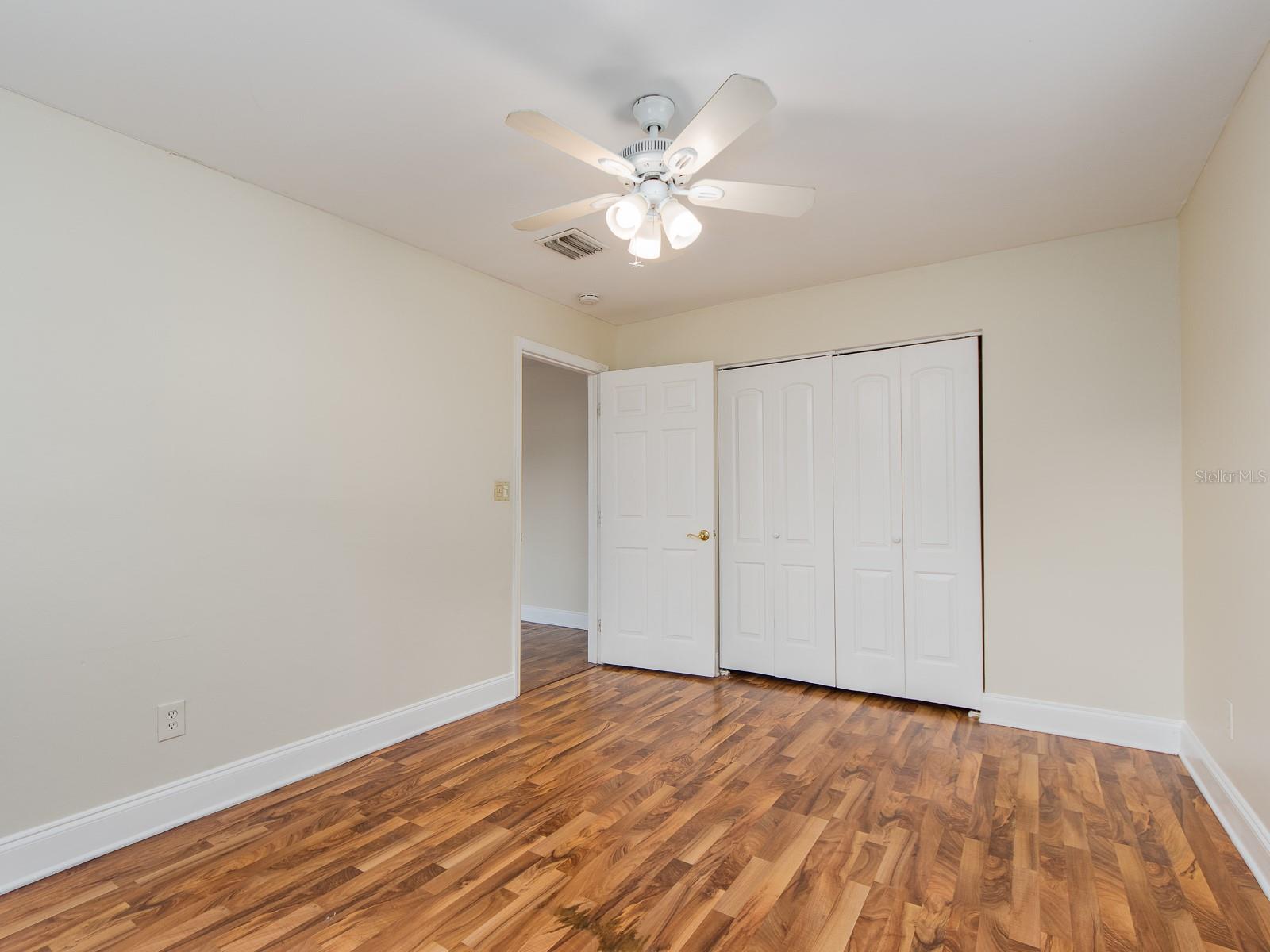 PALM HARBOR RIDGE ADD - Residential Lease