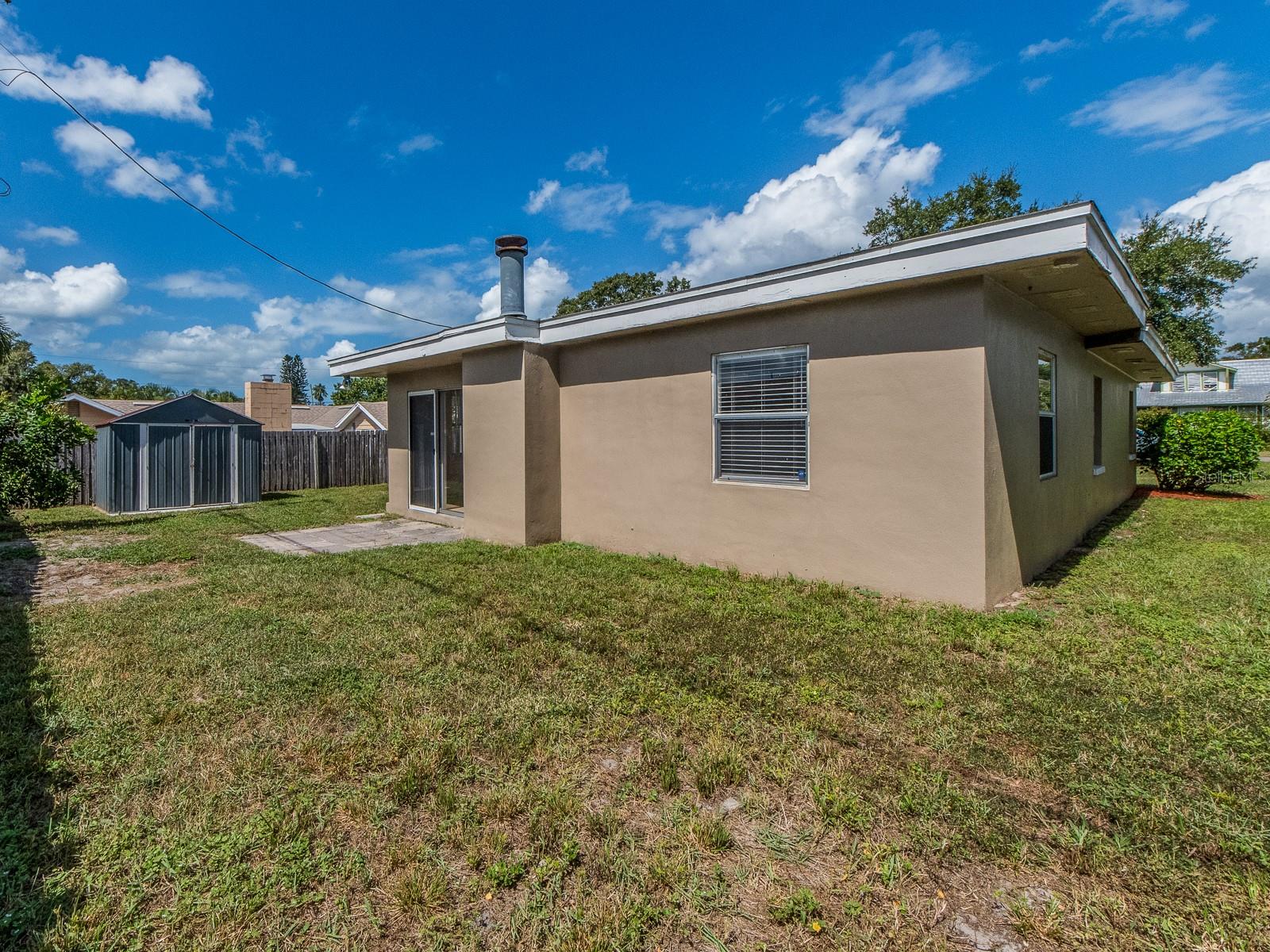 PALM HARBOR RIDGE ADD - Residential Lease