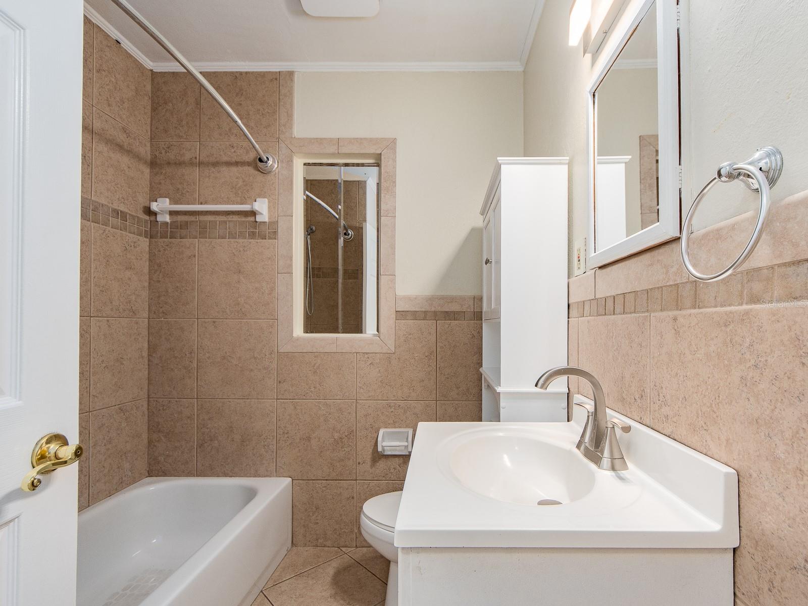 PALM HARBOR RIDGE ADD - Residential Lease