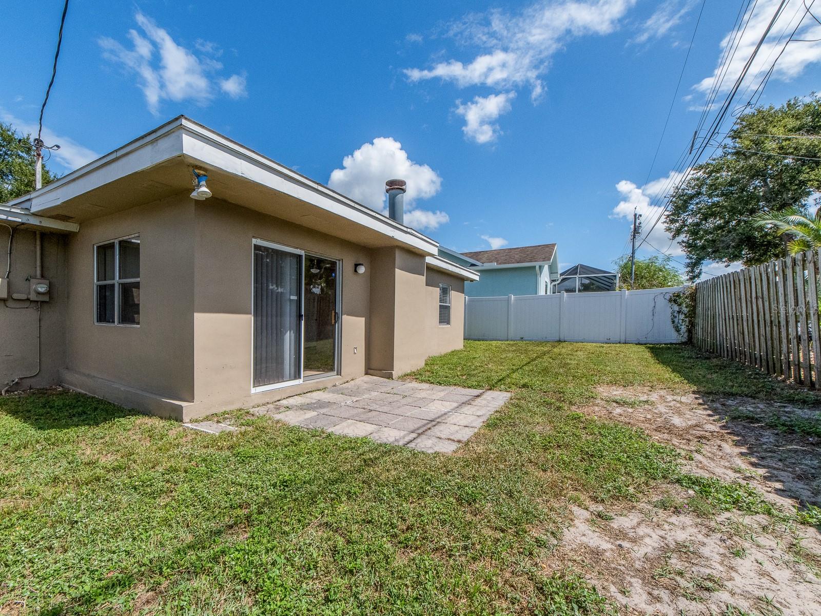 PALM HARBOR RIDGE ADD - Residential Lease