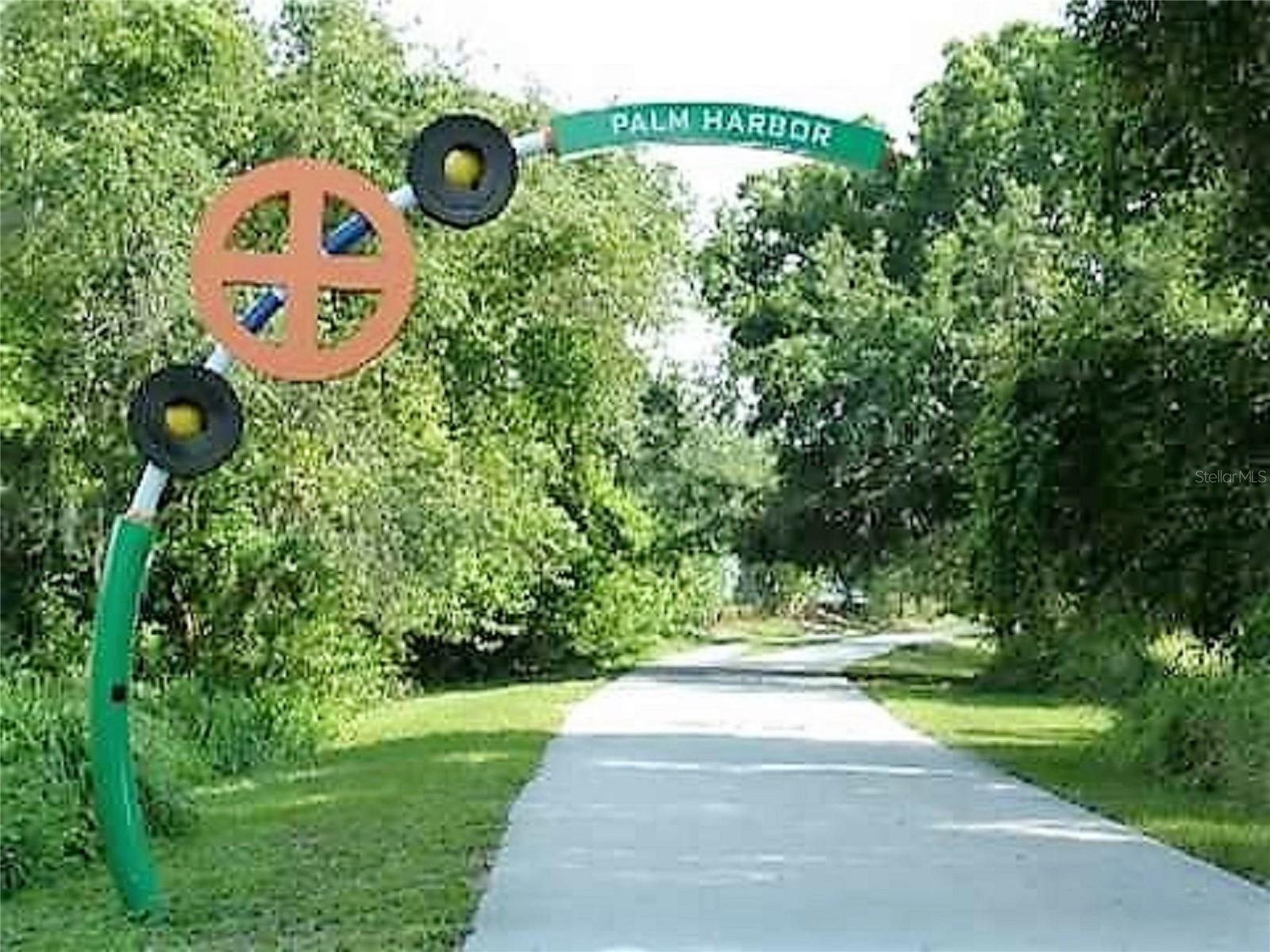 PALM HARBOR RIDGE ADD - Residential Lease