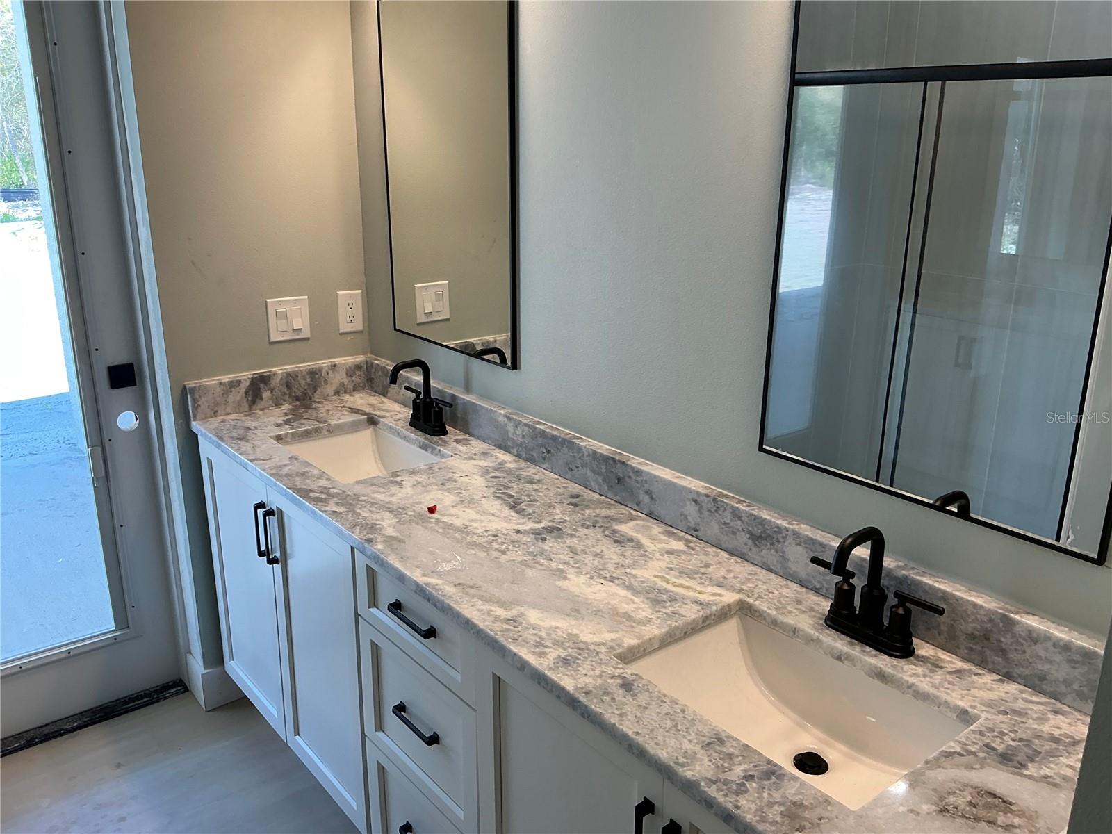 MAGNOLIA ACRES - Residential