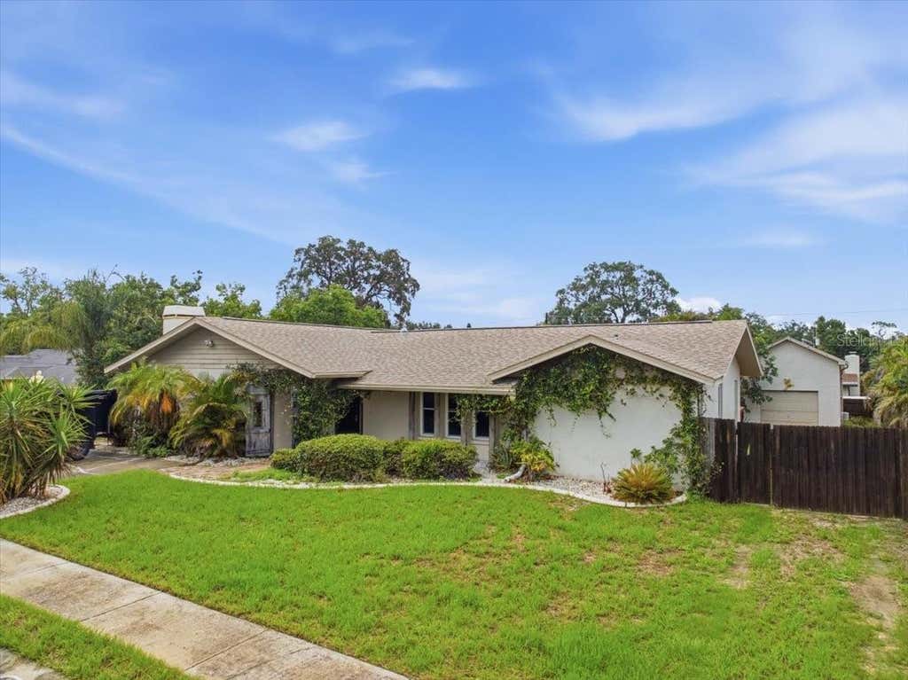 Photo of 1221 E Lime Street, Tarpon Springs, FL 34689 (MLS # TB8535324)